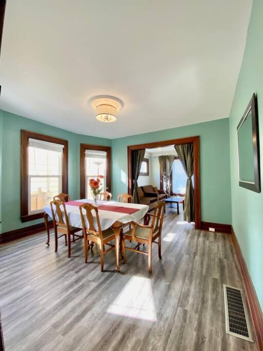 Cozy Suite-walk To The Falls!